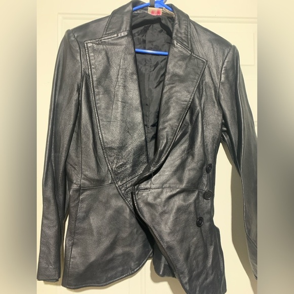 Newport News Women’s Leather Blazer Coat Jacket, size 14, Black, Preloved - Picture 3 of 4
